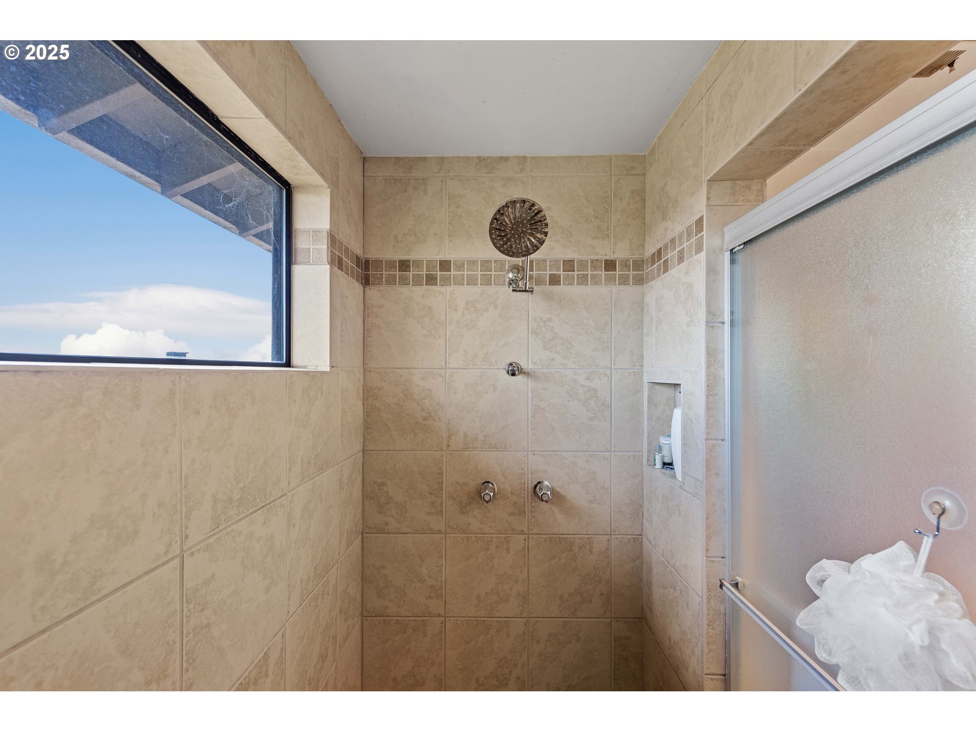 830 Signal Way Coos Bay, OR 97420 - Photo 34 of 48