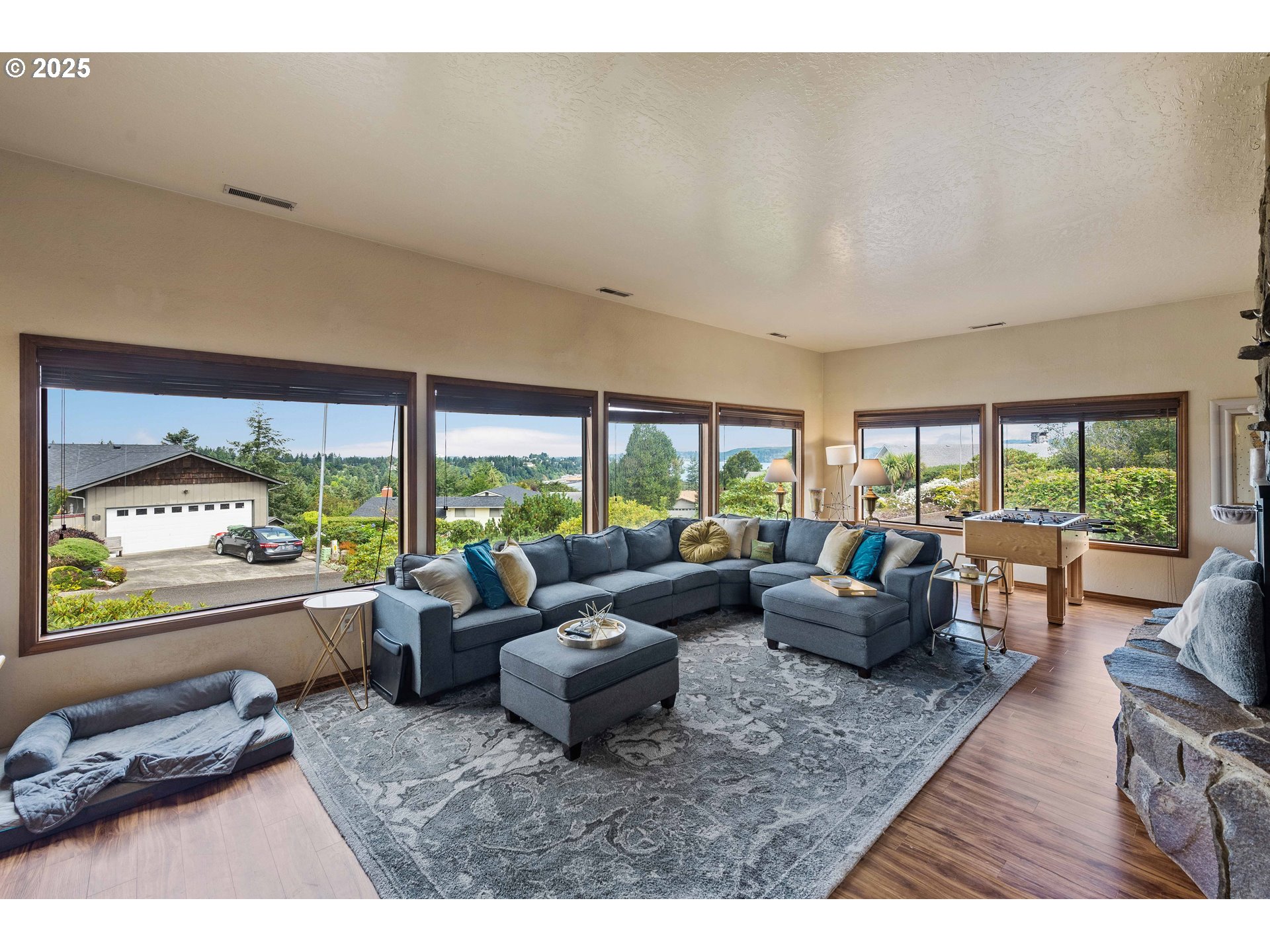 830 Signal Way Coos Bay, OR 97420 - Photo 9 of 48