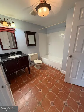 $1,975 | 11013 Bennett Place, Unit 5, Southampton, PA 18966