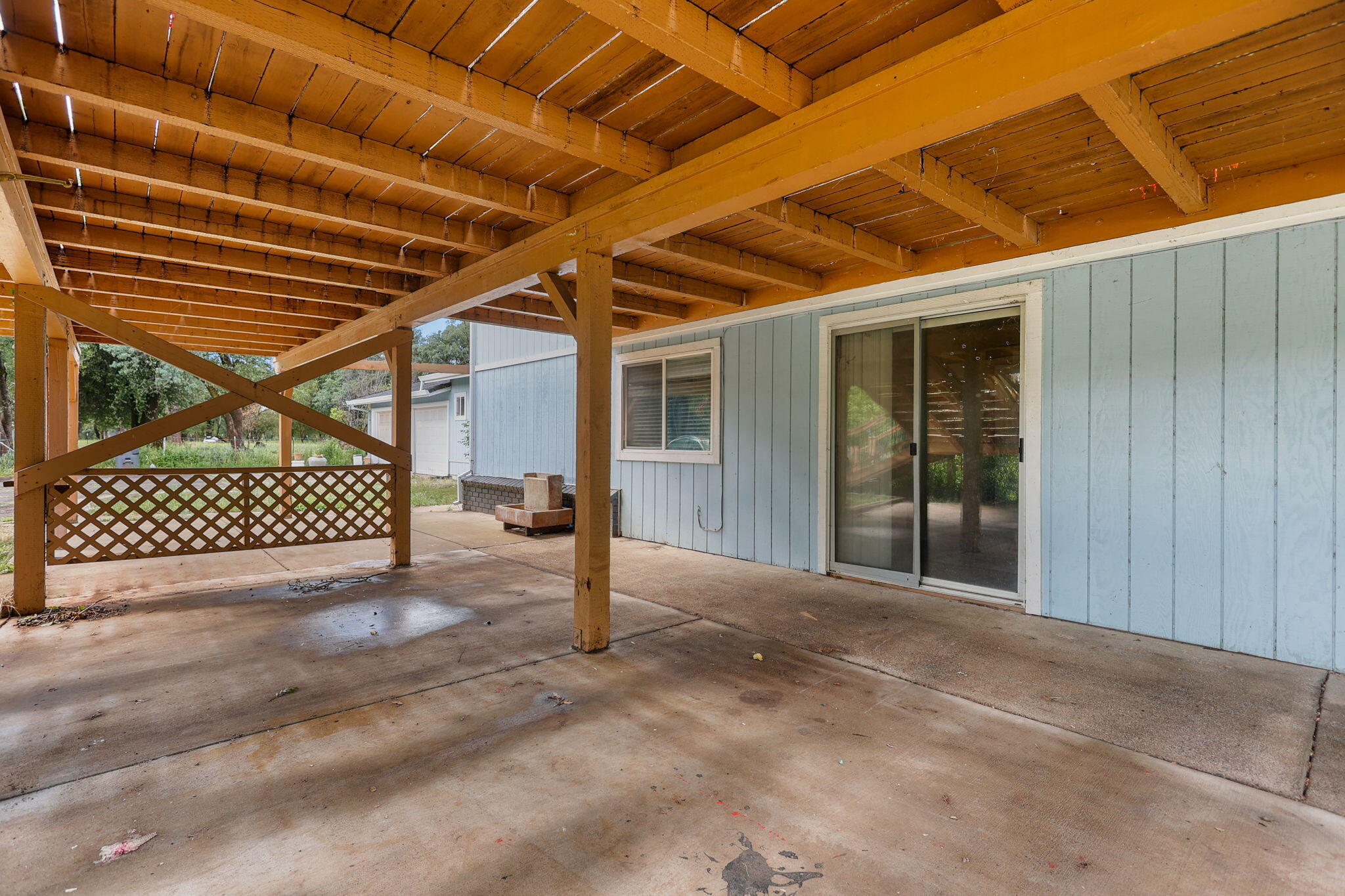 18855 Turnell Road Cottonwood, CA 96022 - Photo 24 of 34 a view of a backyard of a house