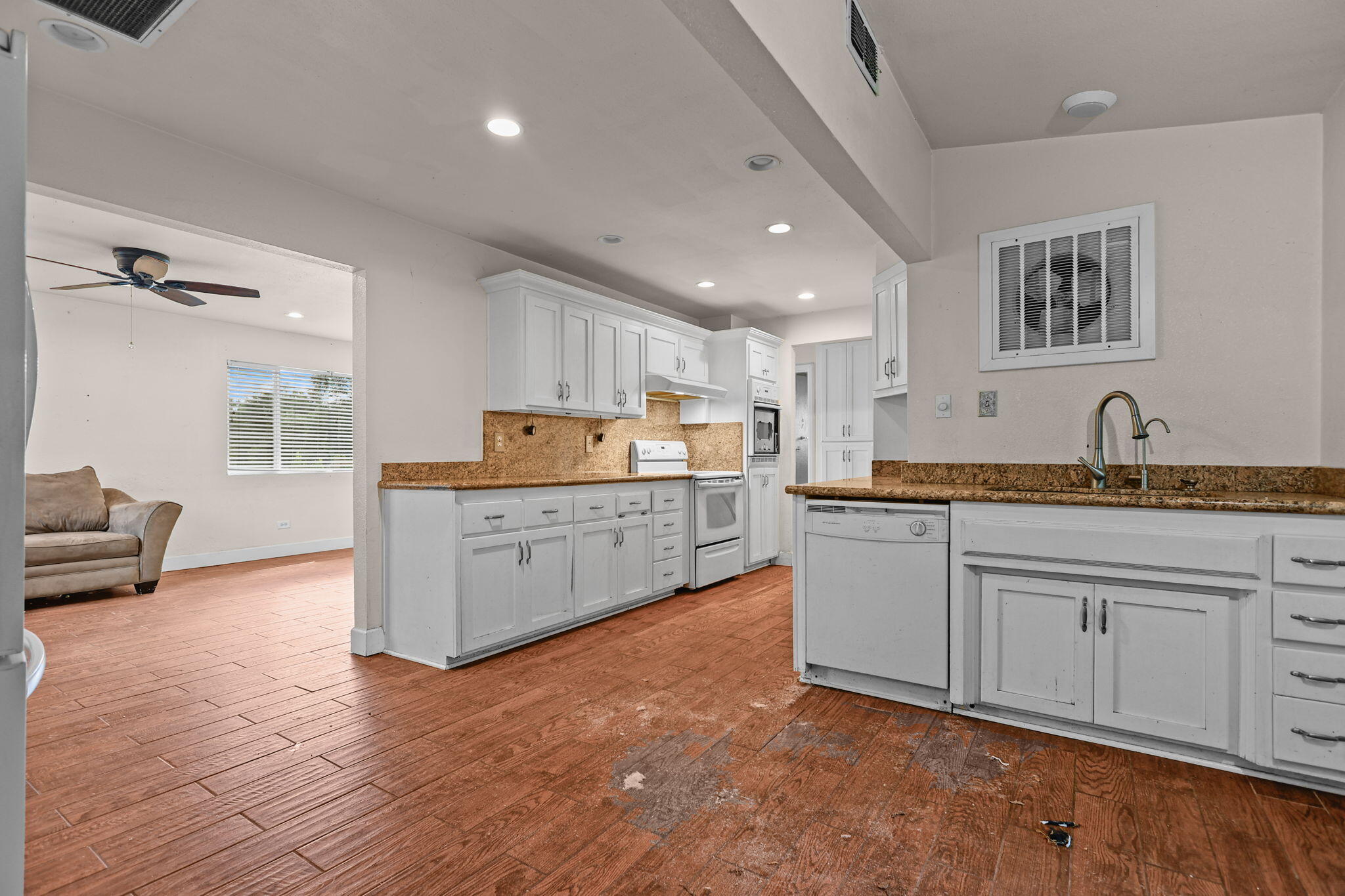 18855 Turnell Road Cottonwood, CA 96022 - Photo 8 of 34 a kitchen with lot of counter top space and a sink