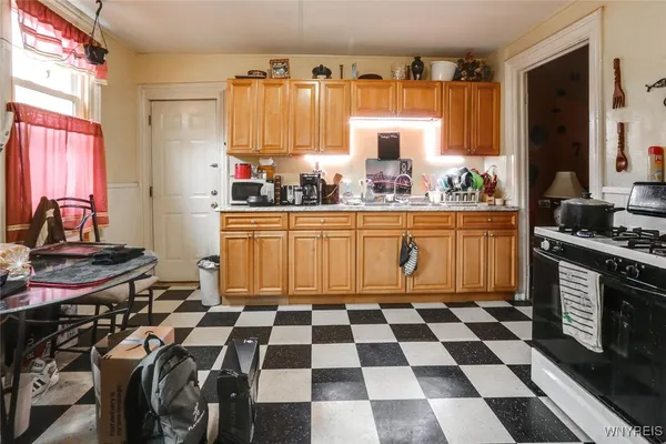 $450,000 | 318 Virginia Street, Buffalo, NY 14201