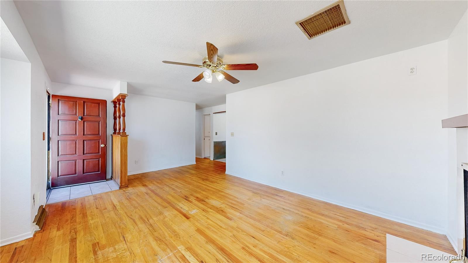 8306 Conifer Road Denver, CO 80221 - Photo 4 of 27