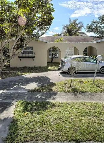 $399,000 | 4981 Southwest 7th Street, Margate, FL 33068