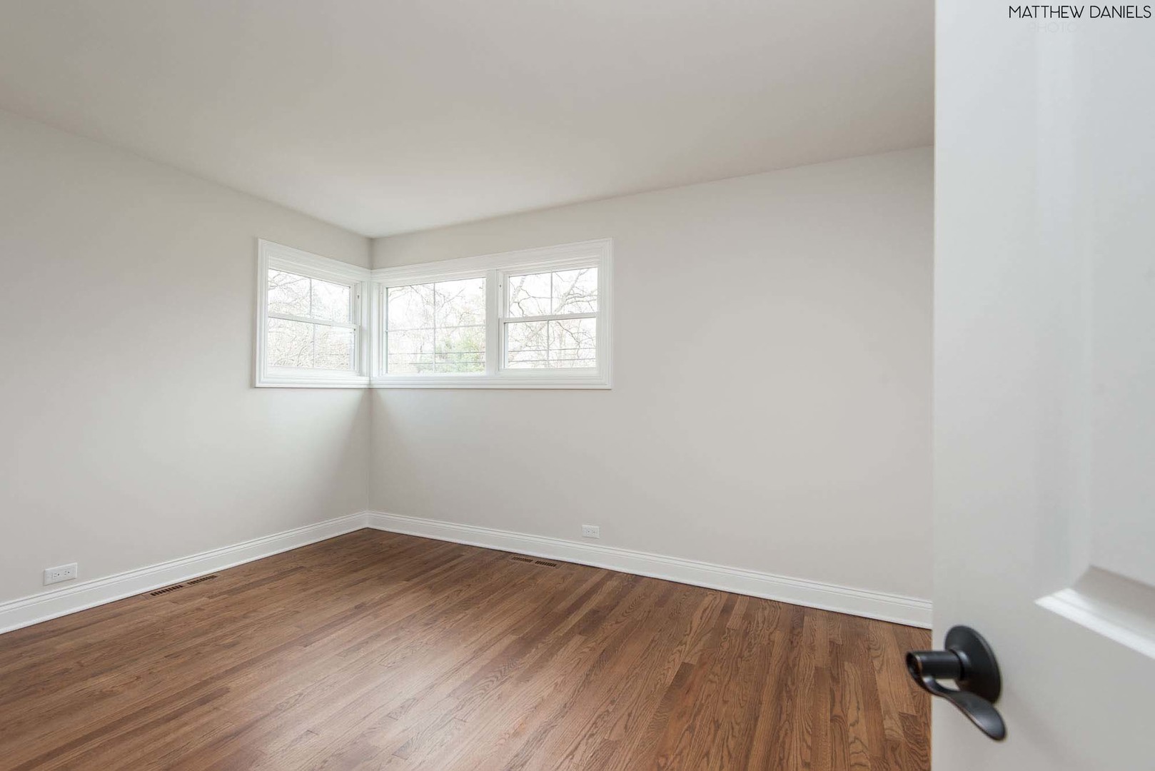 426 Shermer Road Glenview, IL 60025 - Photo 42 of 52 an empty room with a window