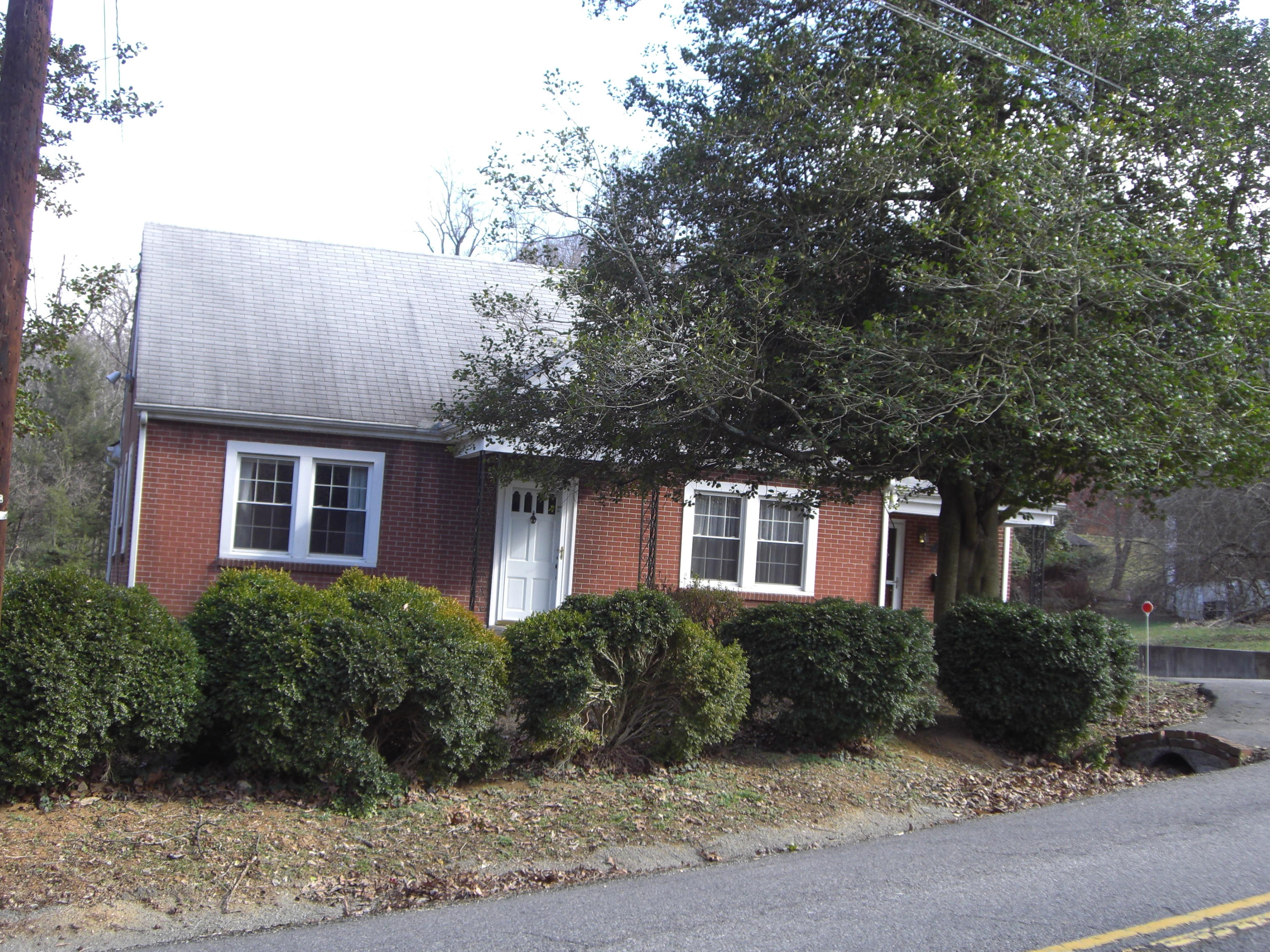 2636 Bandy Road Southeast Roanoke, VA 24014 - Photo 1 of 7 Front View