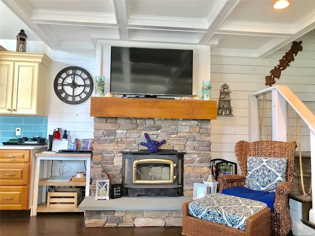 $7,150 | 342 Dehnhoff Walk, Ocean Beach, NY 11770