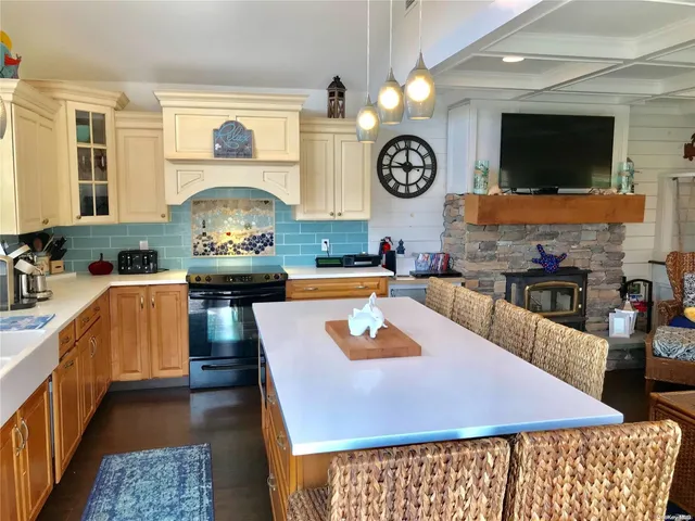 $7,150 | 342 Dehnhoff Walk, Ocean Beach, NY 11770