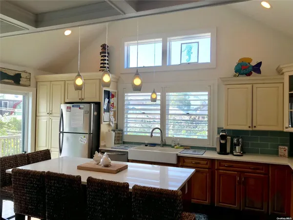 $7,150 | 342 Dehnhoff Walk, Ocean Beach, NY 11770