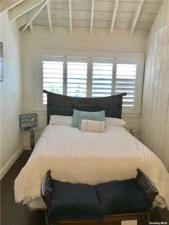 $7,150 | 342 Dehnhoff Walk, Ocean Beach, NY 11770