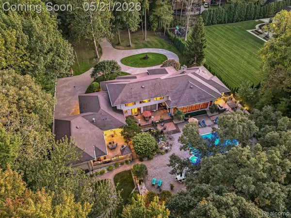 $2,300,000 | 17477 Iris Circle, Clinton Township, MI 48036