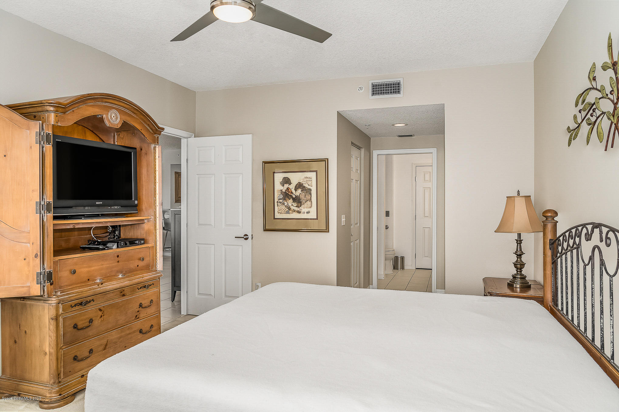 104 Riverside Drive, Unit 503 Cocoa, FL 32922 - Photo 17 of 34 Master Bedroom to Bath