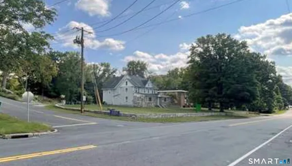 $729,900 | 387 South Main Street, Seymour, CT 06483