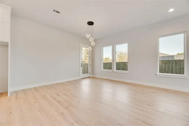 $429,700 | 2515 Fatima Avenue, Dallas, TX 75241