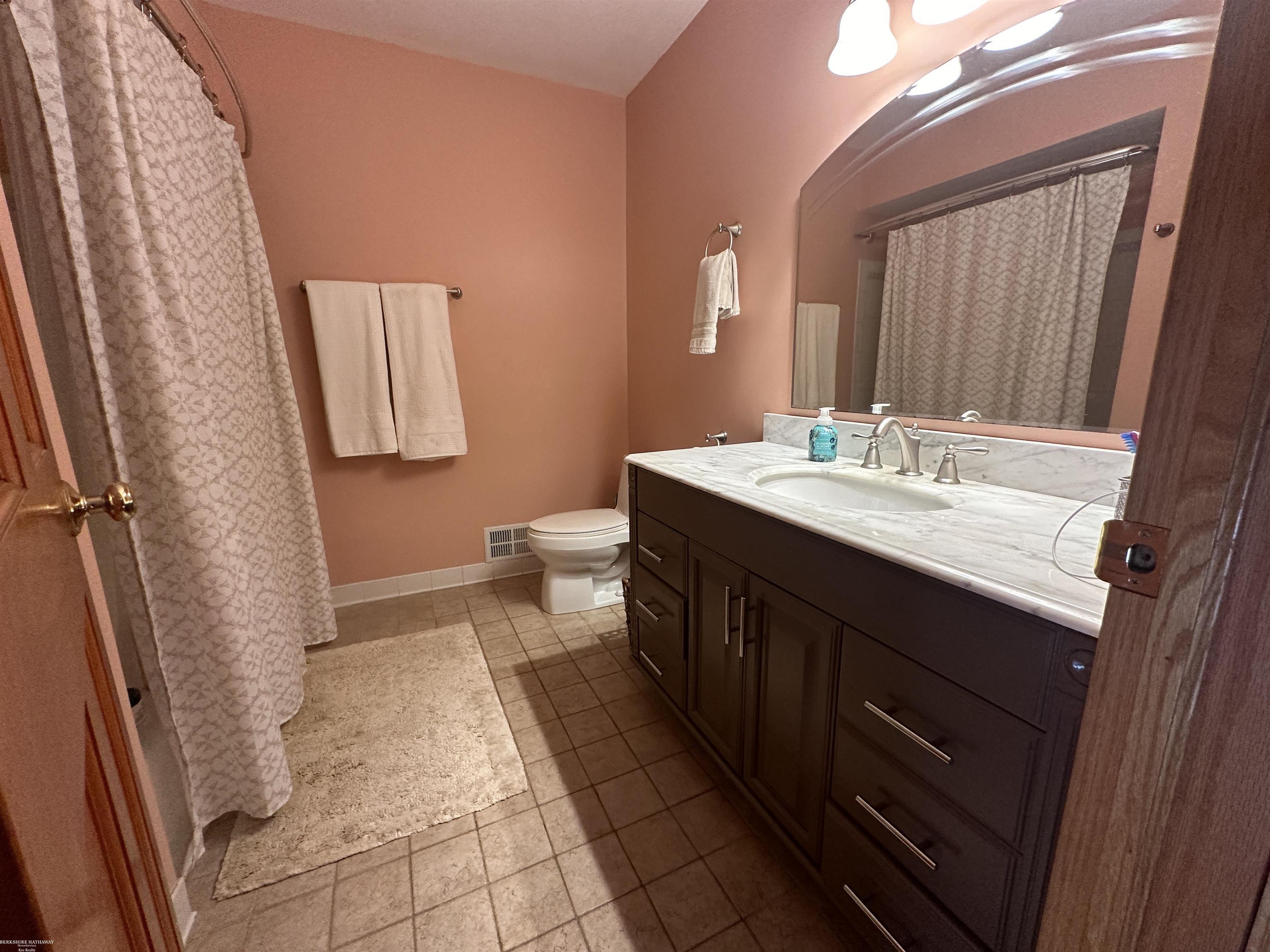 415 Morton Street Romeo, MI 48065 - Photo 29 of 46 50149353-7675f9a4-e925-4ea7-93e7-f3729f59dbf9.JPG
