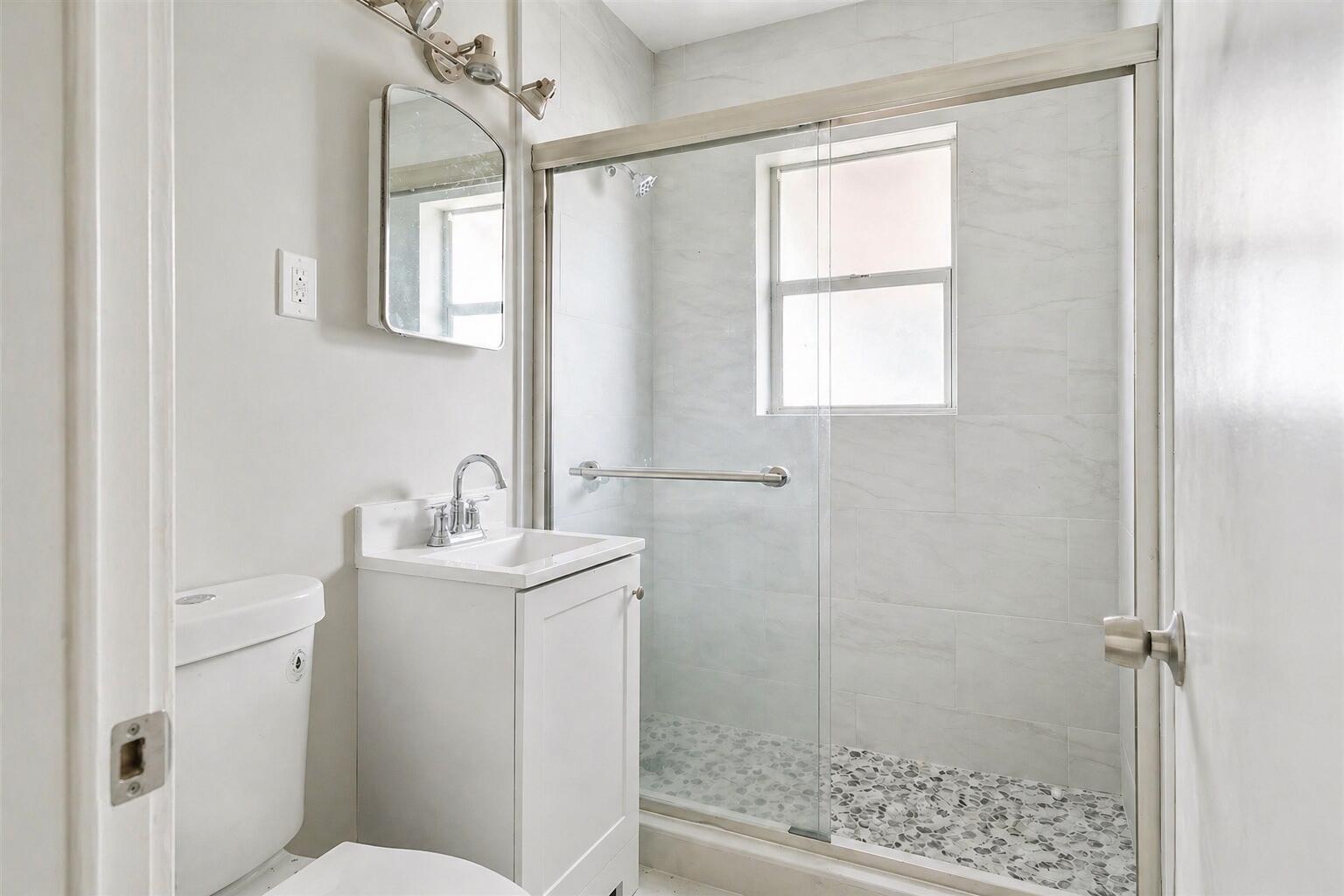 131 West 35th Street, Unit 1 Riviera Beach, FL 33404 - Photo 5 of 7 F3AE8CA4-7BDB-4A10-88C7-67E45F57BDD8