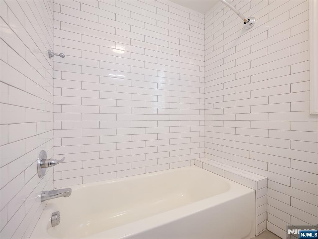 413 Lanza Avenue Garfield, NJ 07026 - Photo 10 of 37