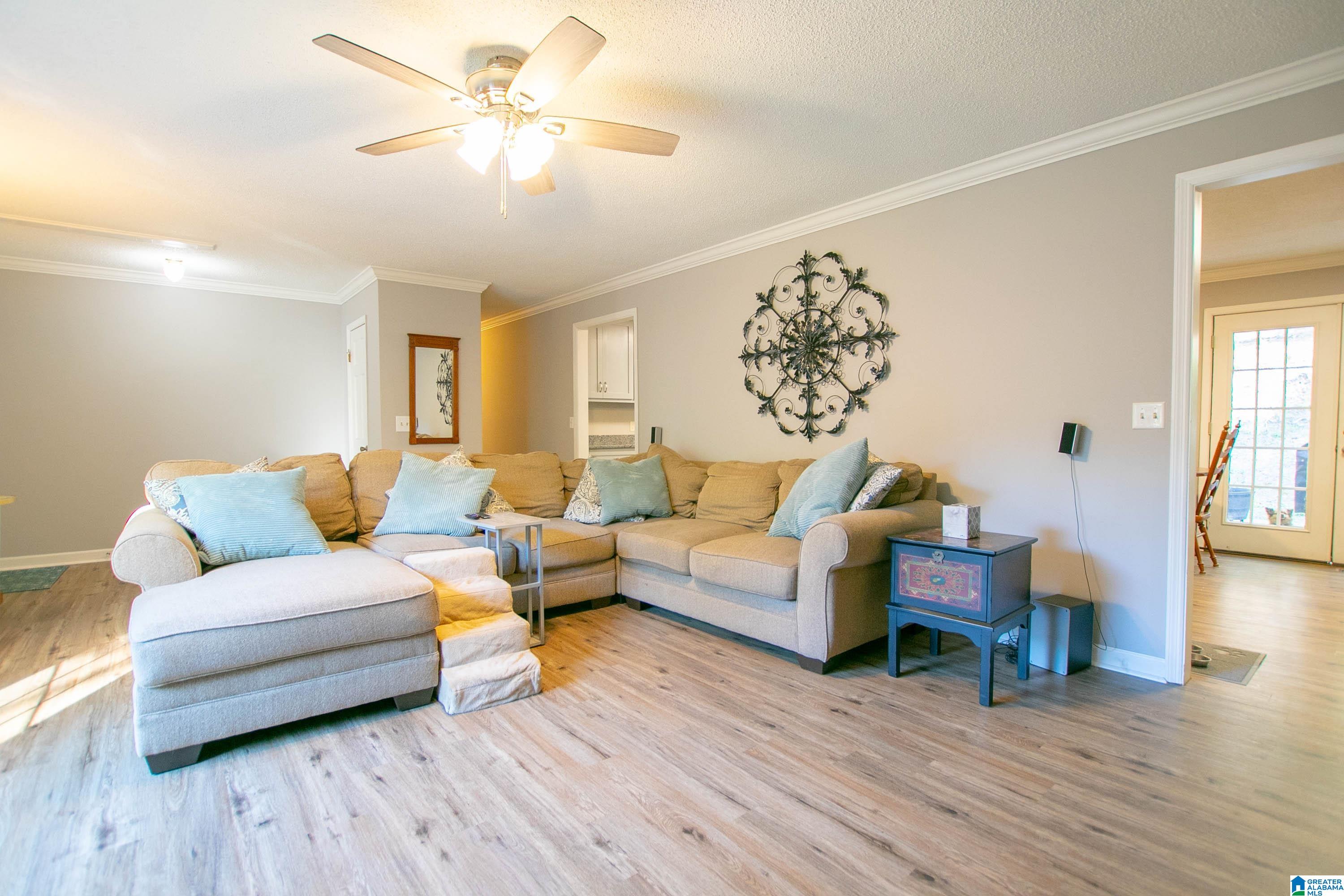 811 Sunshine Avenue Oneonta, AL 35121 - Photo 15 of 49