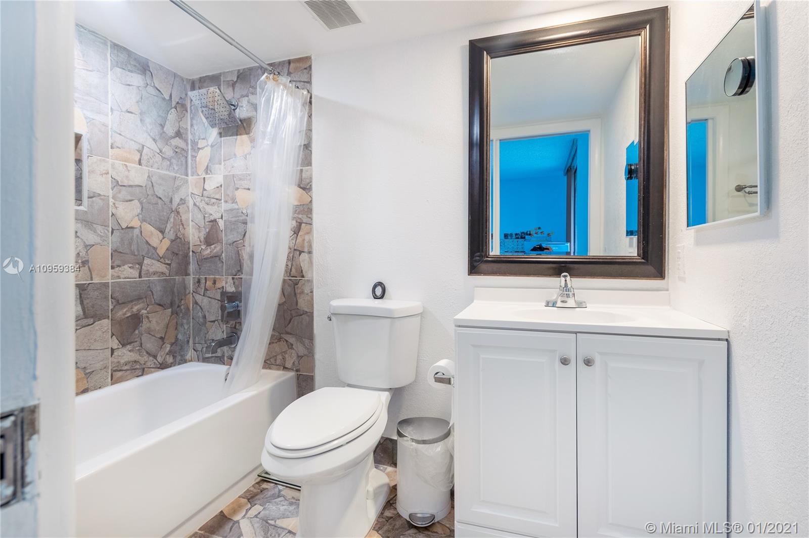 8500 Southwest 133rd Avenue Road, Unit 420 Miami, FL 33183 - Photo 19 of 33