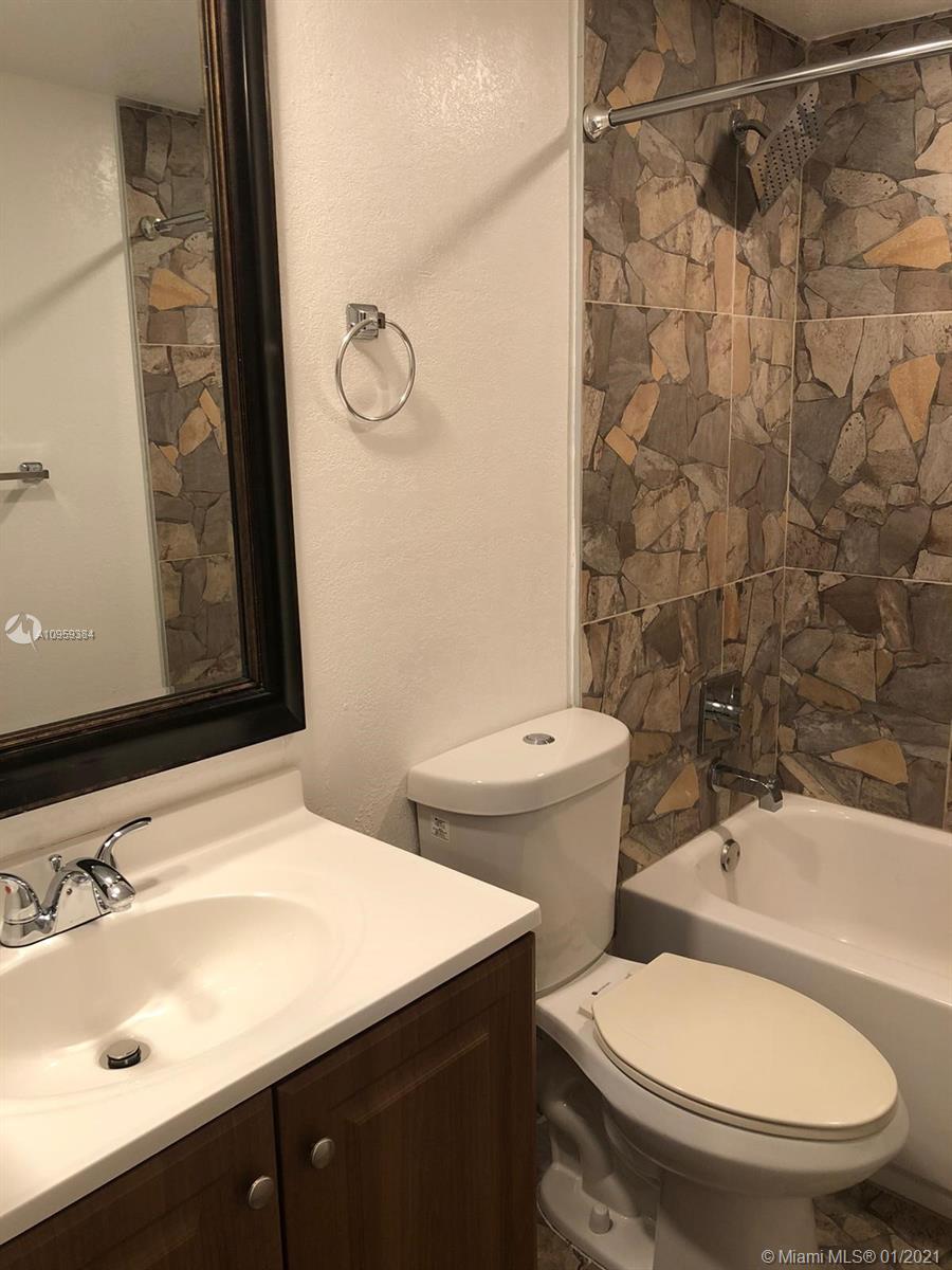 8500 Southwest 133rd Avenue Road, Unit 420 Miami, FL 33183 - Photo 27 of 33