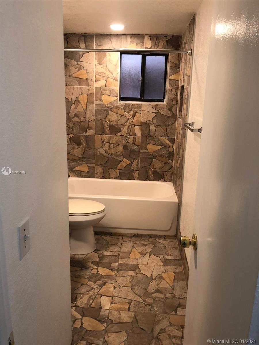 8500 Southwest 133rd Avenue Road, Unit 420 Miami, FL 33183 - Photo 28 of 33