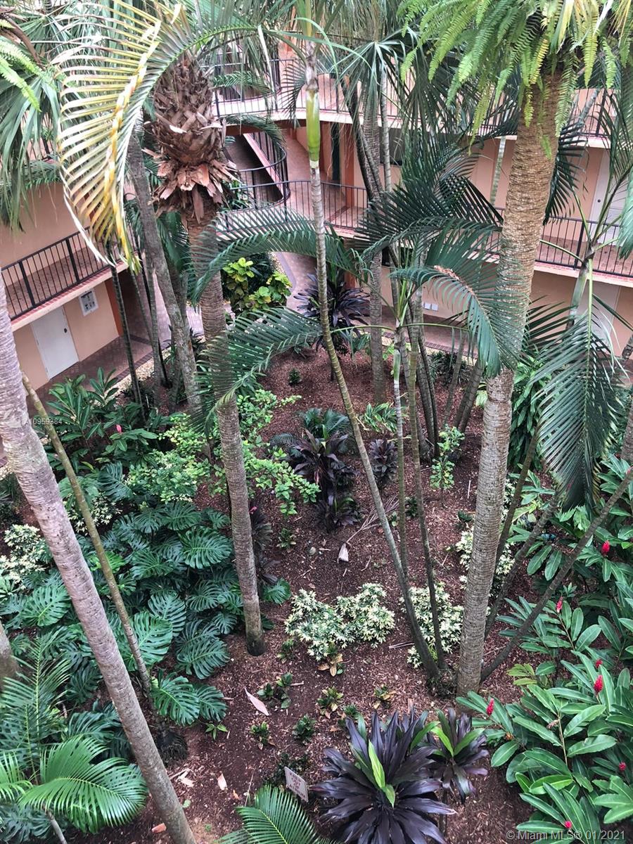 8500 Southwest 133rd Avenue Road, Unit 420 Miami, FL 33183 - Photo 4 of 33 GARDEN VIEW IN HALLWAYS