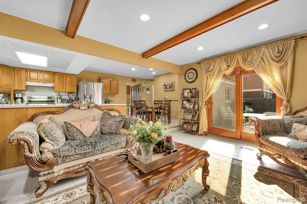 3179 Elmcrest Road Sterling Heights, MI 48310 - Photo 5 of 17