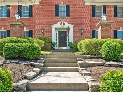 $1,499,000 | 800 West 7th Street, Hinsdale, IL 60521