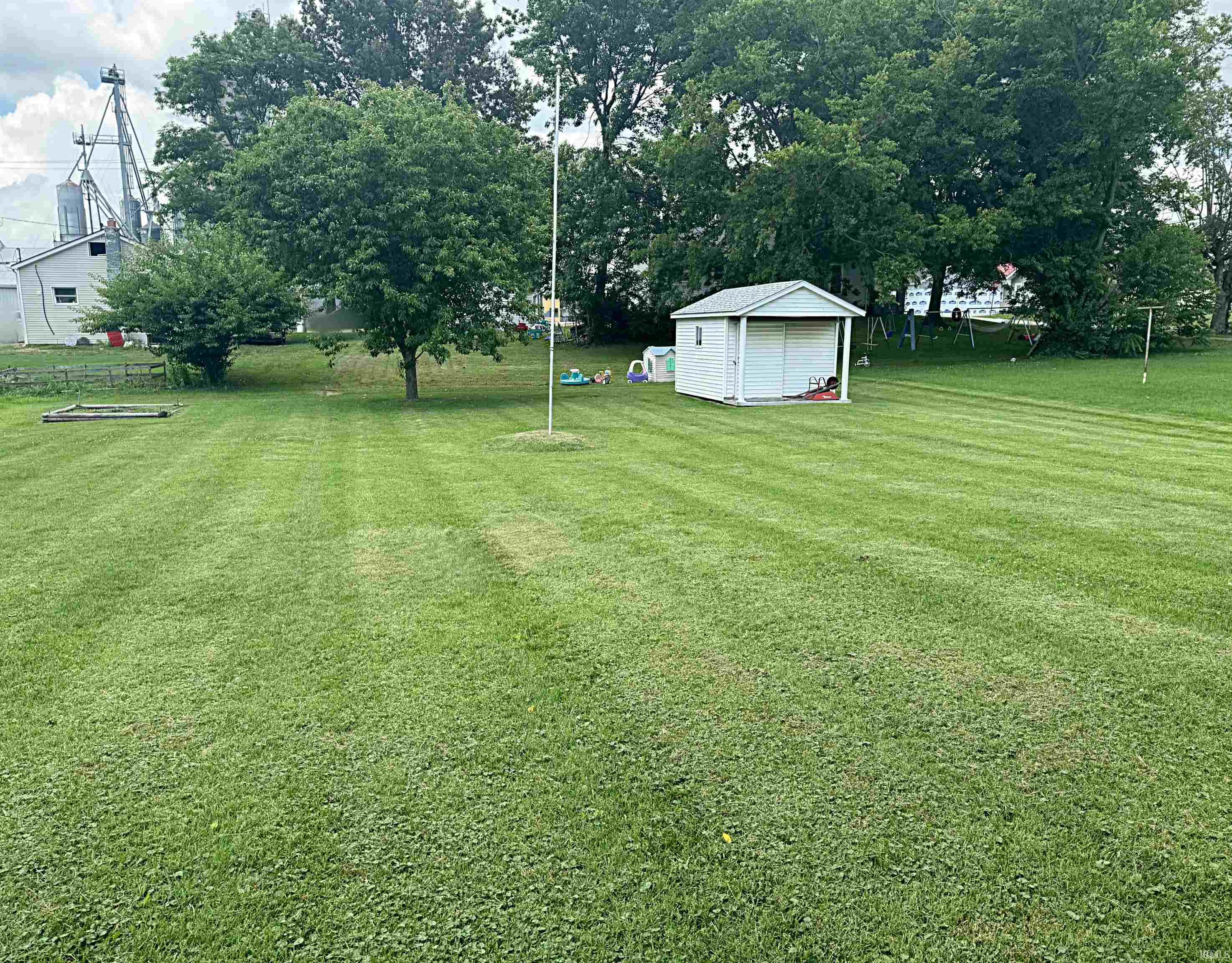402 Sycamore Street Washington, IN 47501 - Photo 16 of 16