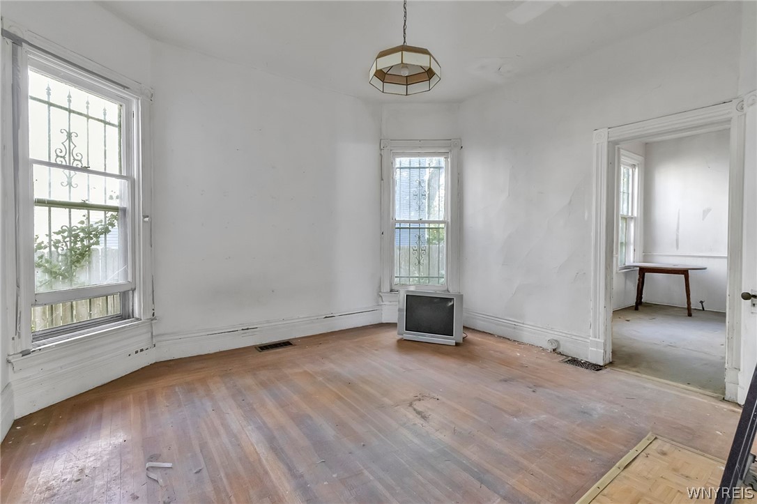 162 Normal Avenue Buffalo, NY 14213 - Photo 9 of 40