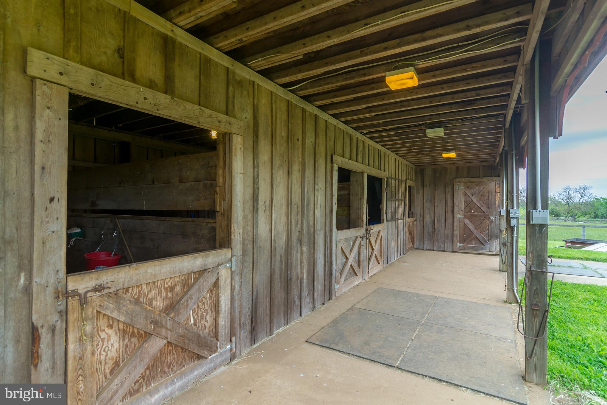 22727 Tail Race Road Aldie, VA 20105 - Photo 34 of 40 Gallery Image 34
