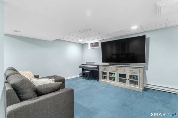 $875,000 | 1 West Mary Drive, Simsbury, CT 06070