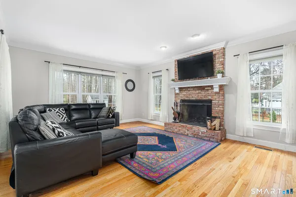 $875,000 | 1 West Mary Drive, Simsbury, CT 06070