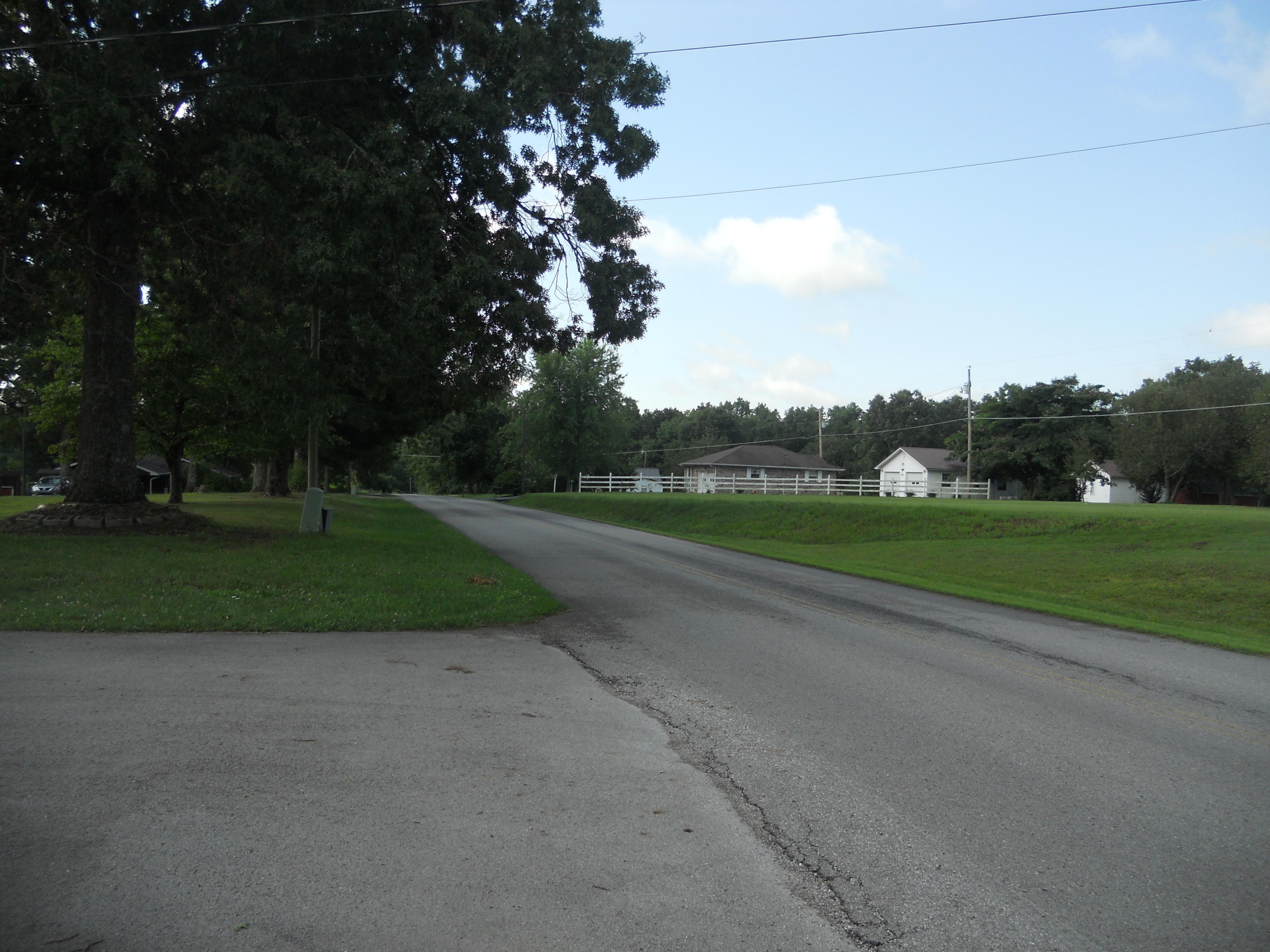 2436 Tinchtown Road Jamestown, TN 38556 - Photo 2 of 24 007