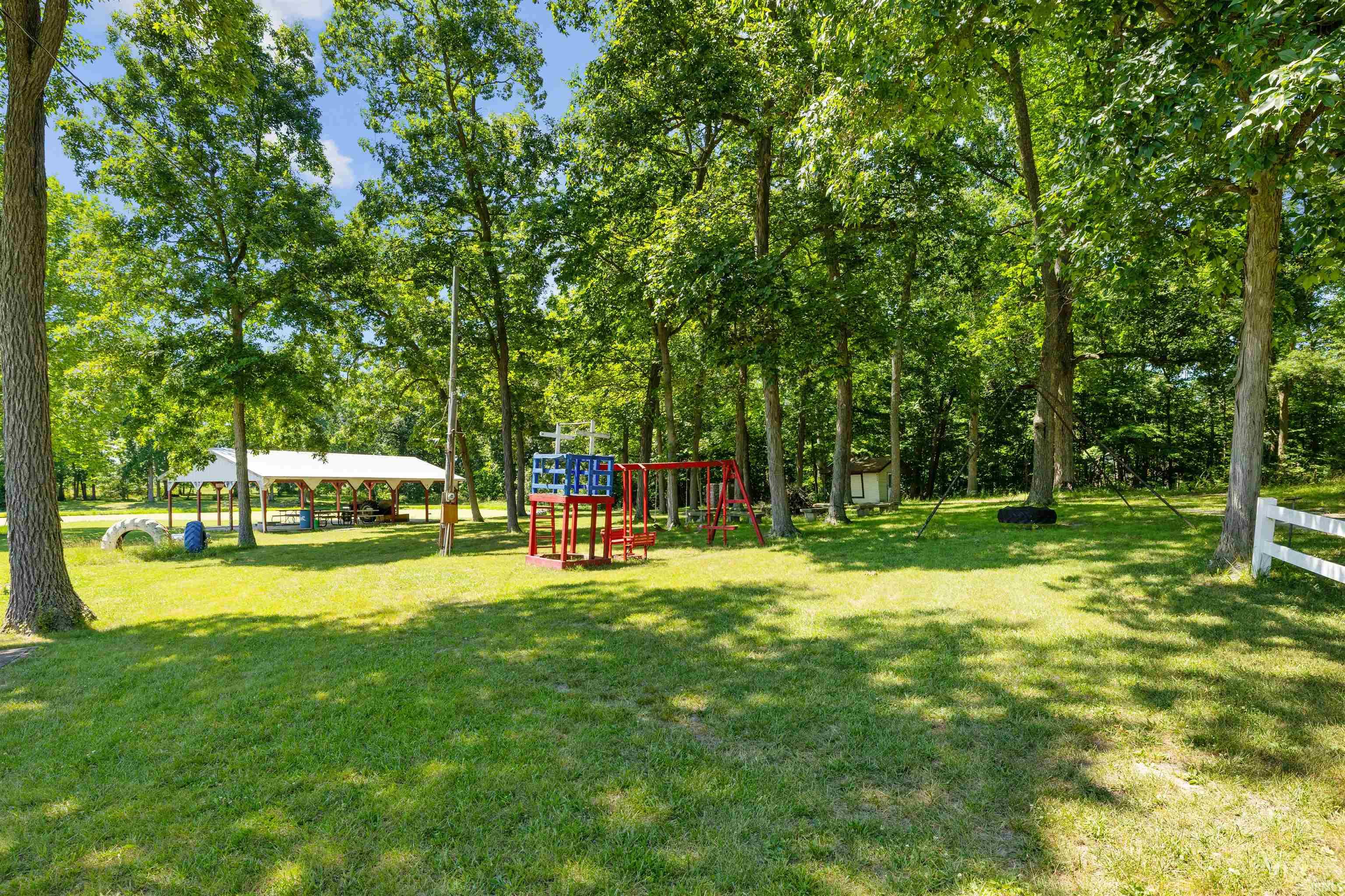 17625 Lochner Road Leo, IN 46765 - Photo 7 of 32