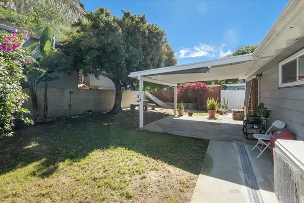 a view of outdoor space yard deck and patio