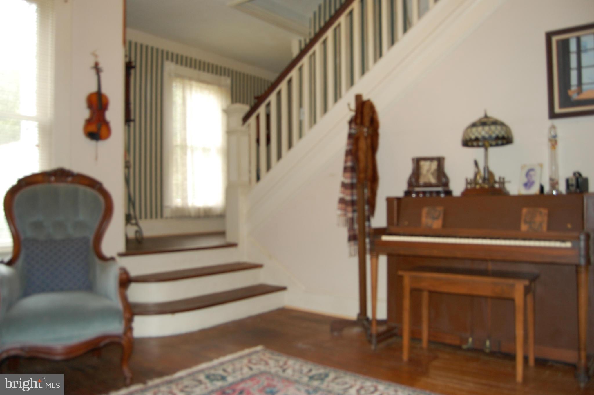 511 Love Point Road Stevensville, MD 21666 - Photo 2 of 19 Living Room
