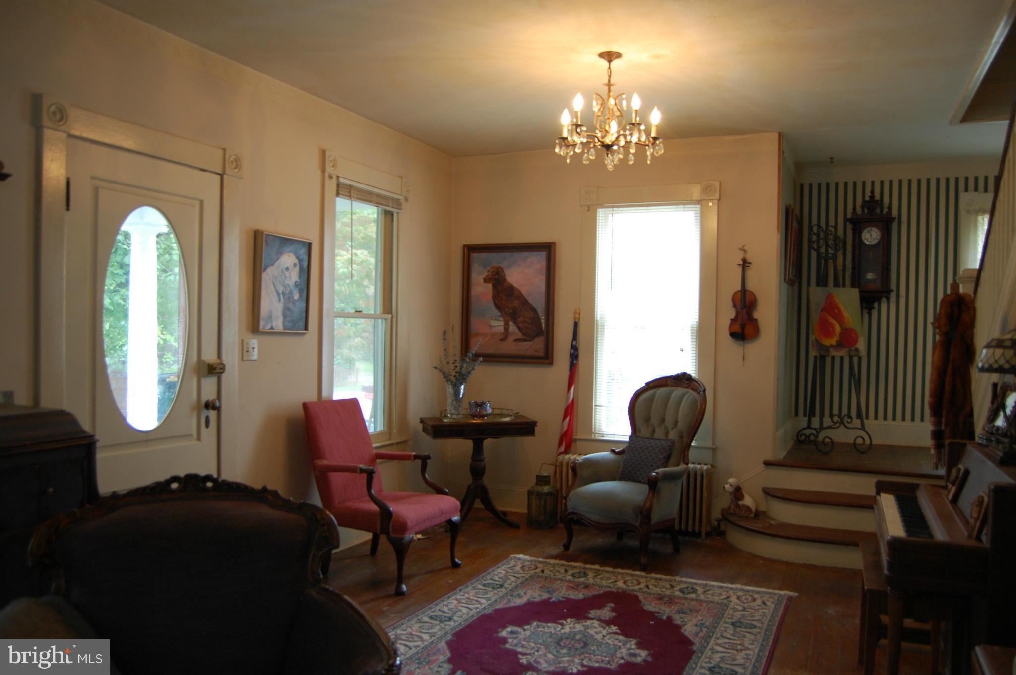511 Love Point Road Stevensville, MD 21666 - Photo 3 of 19 Living Room