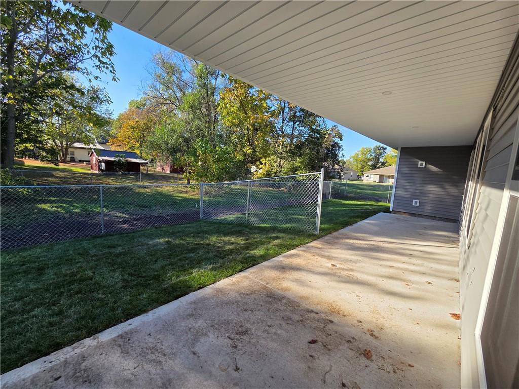 30 East 7th Street Adrian, MO 64720 - Photo 23 of 44