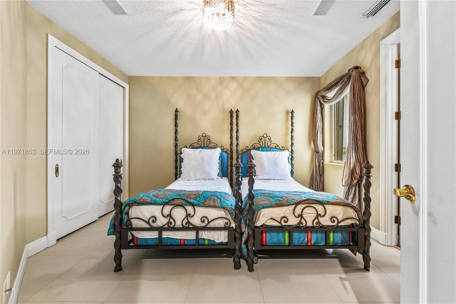 3520 Paddock Road Weston, FL 33331 - Photo 38 of 88