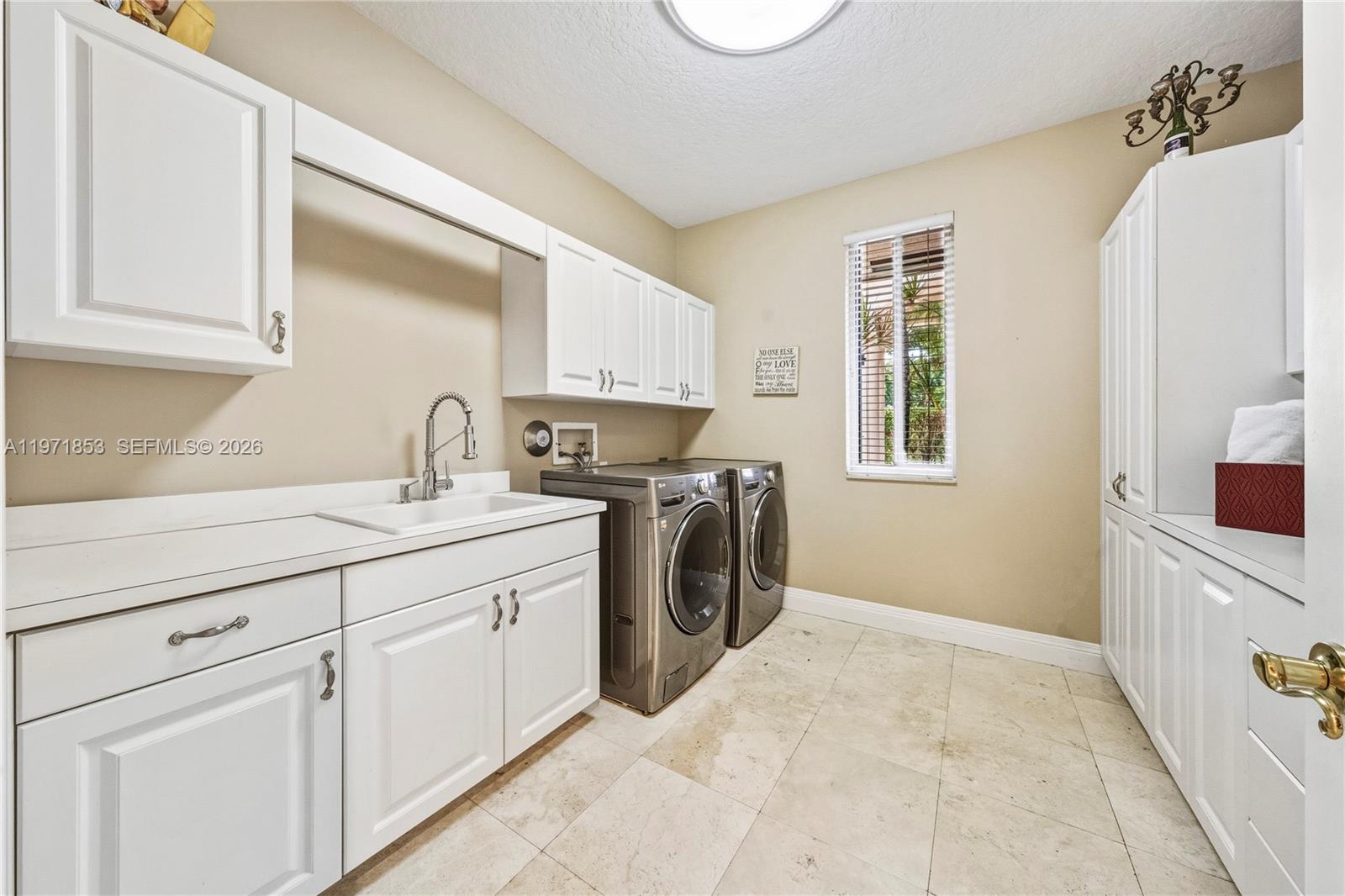 3520 Paddock Road Weston, FL 33331 - Photo 45 of 88