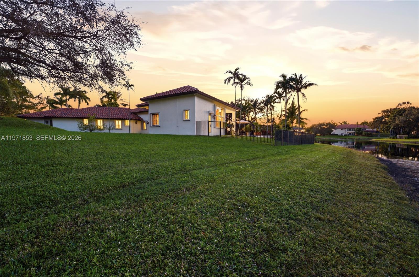 3520 Paddock Road Weston, FL 33331 - Photo 48 of 88