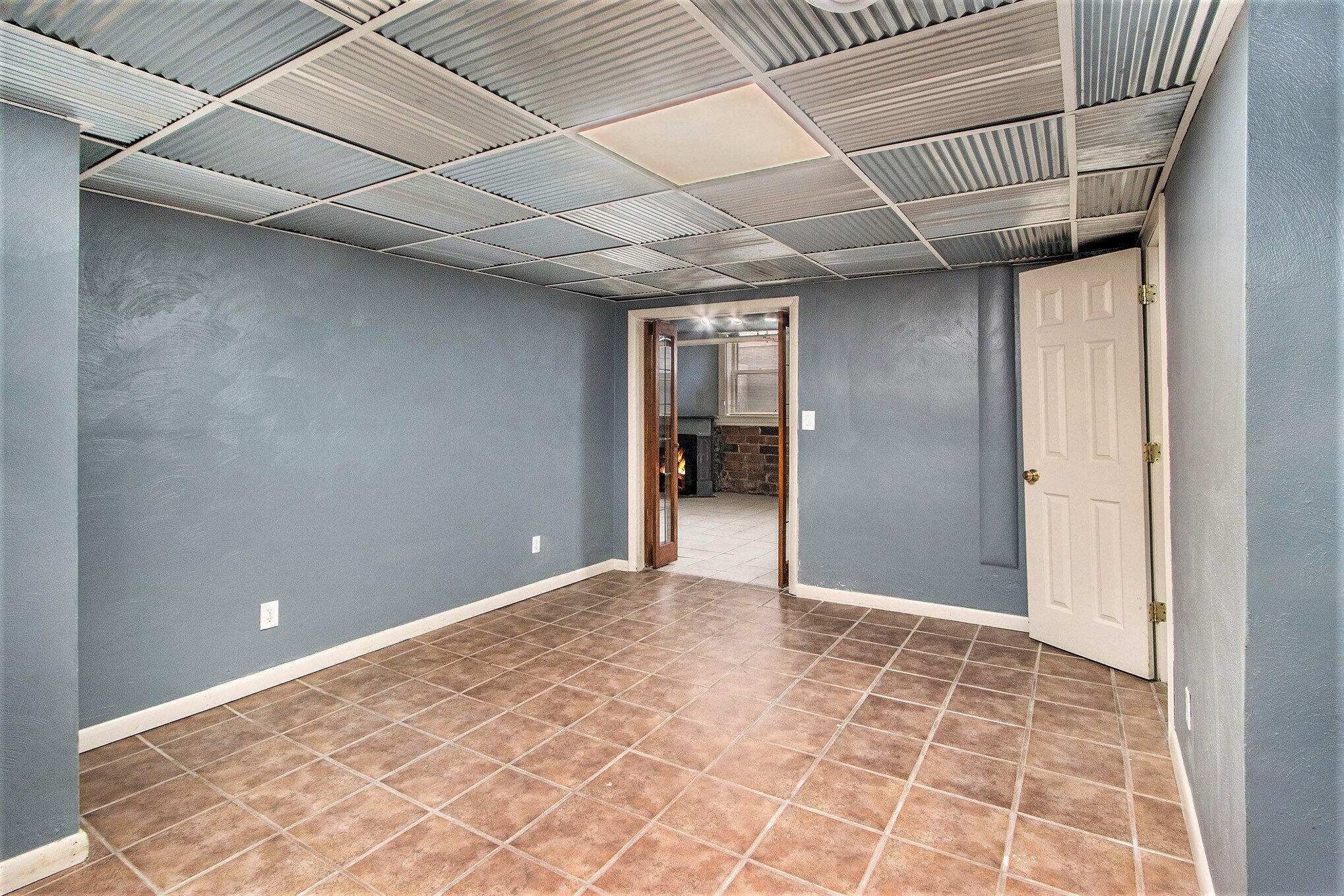 706 Locust Street Kalamazoo, MI 49007 - Photo 18 of 55 011_706locust_20_865