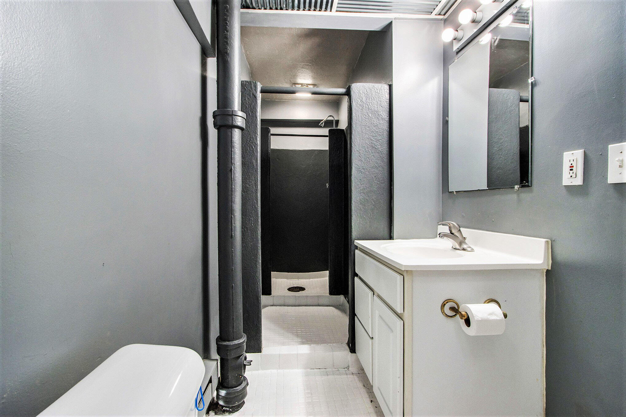 706 Locust Street Kalamazoo, MI 49007 - Photo 19 of 55 012_706locust_24_44