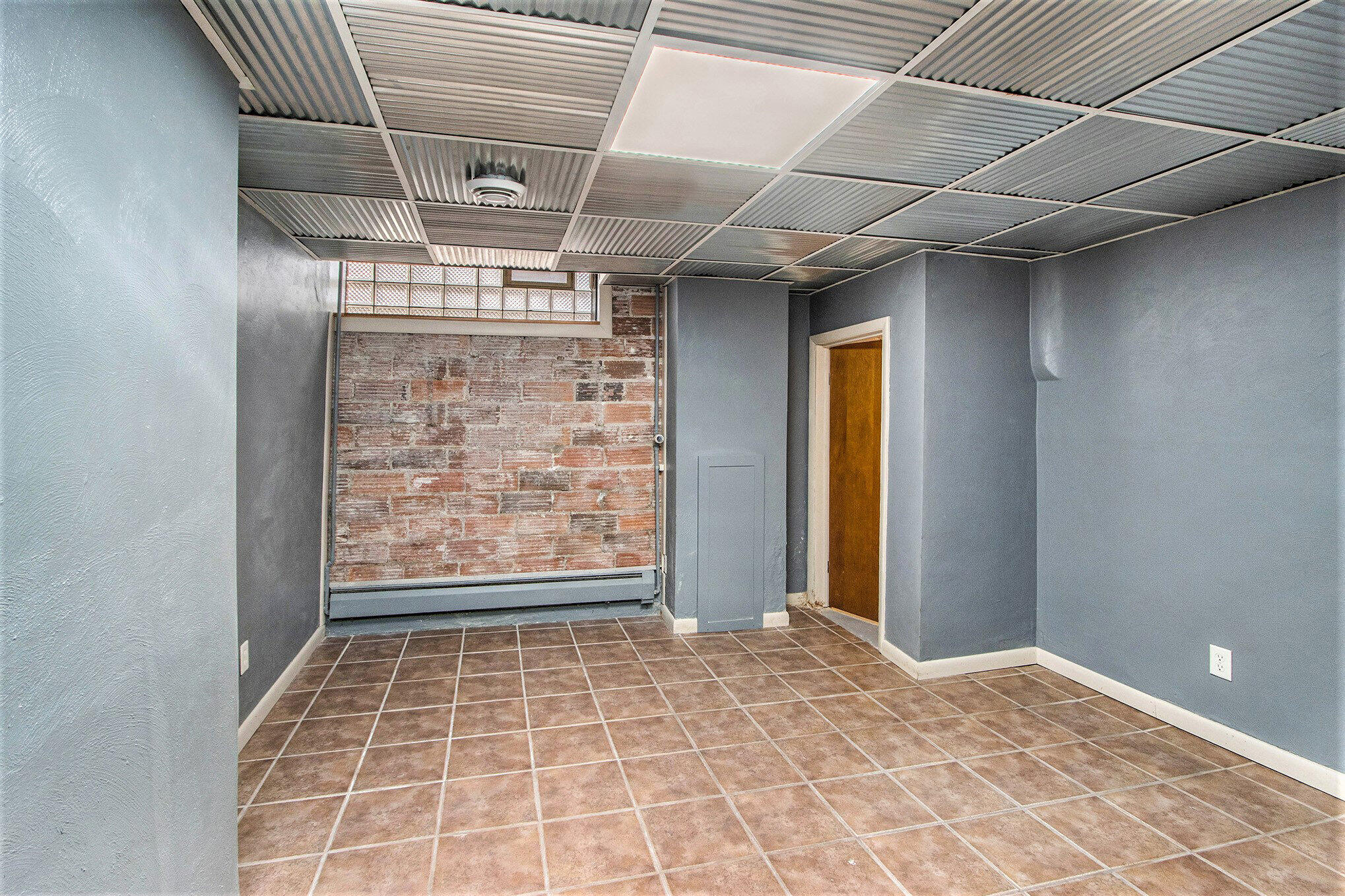 706 Locust Street Kalamazoo, MI 49007 - Photo 24 of 55 010_706locust_18_90