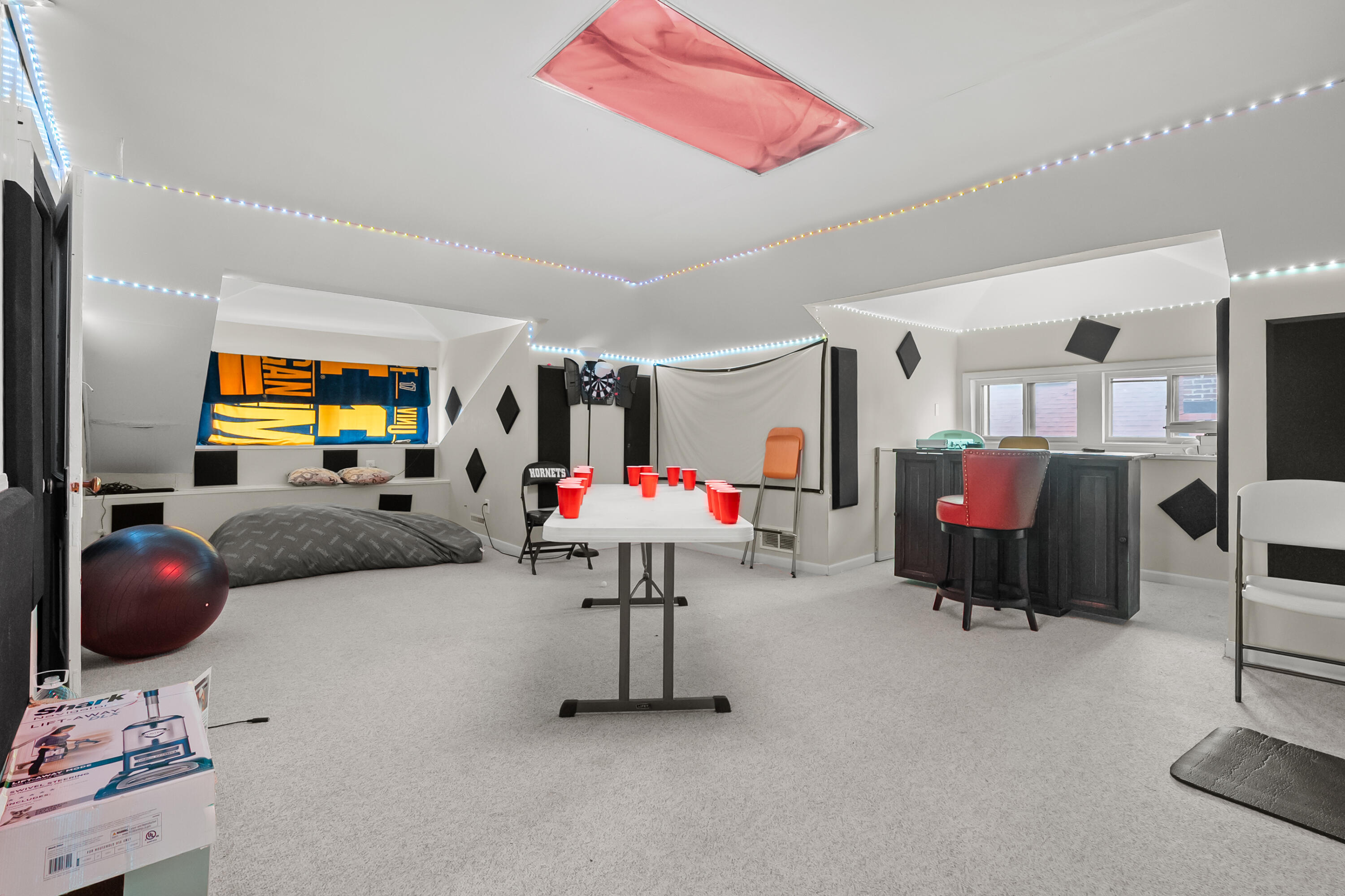 706 Locust Street Kalamazoo, MI 49007 - Photo 26 of 55 Locust St 706 Kalamazoo 49007-21