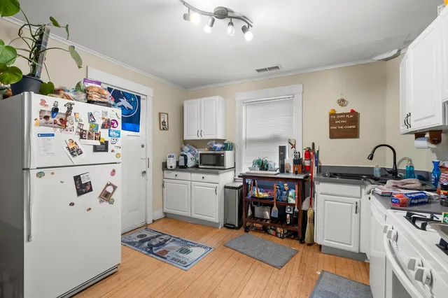 $359,900 | 706 Locust Street, Kalamazoo, MI 49007