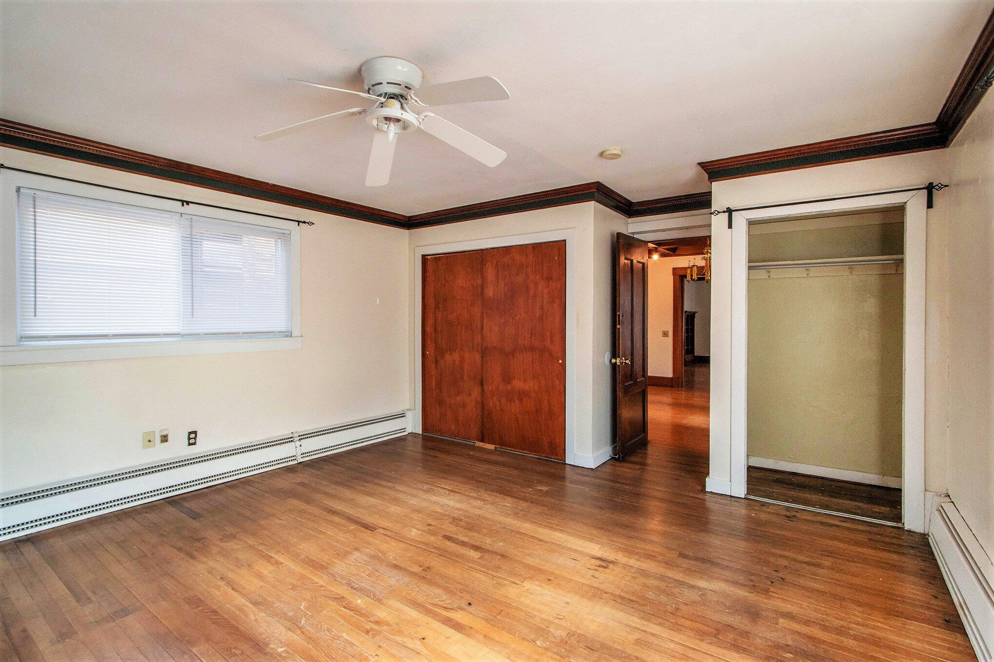 706 Locust Street Kalamazoo, MI 49007 - Photo 7 of 55 015_706locust_28_396