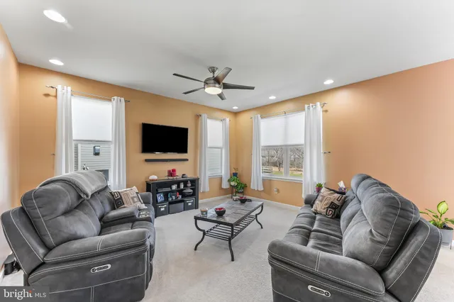 $465,000 | 220 Beaumont Drive, Oxford, PA 19363