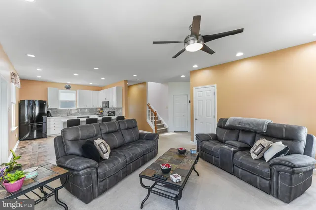 $465,000 | 220 Beaumont Drive, Oxford, PA 19363